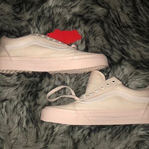 Never Worn Mono Canvas Vans